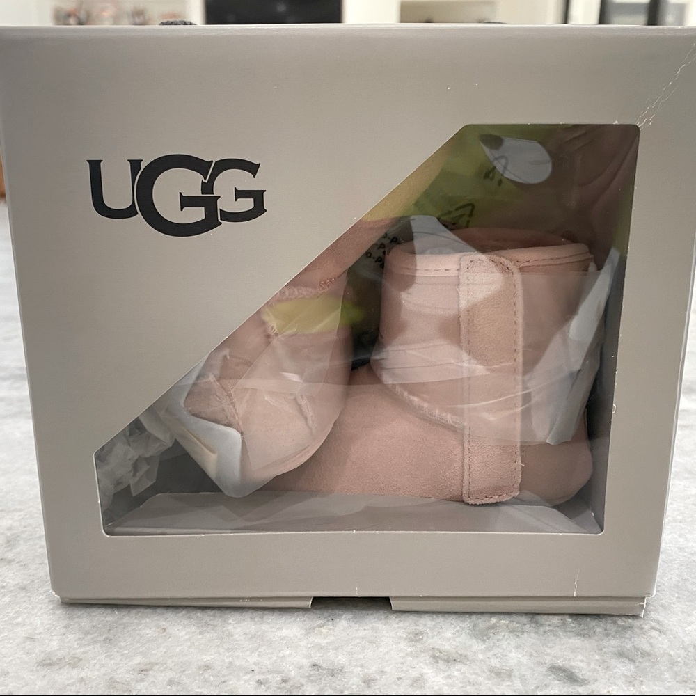Baby Ugg Pink Boots 02/03. Perfect new condition.